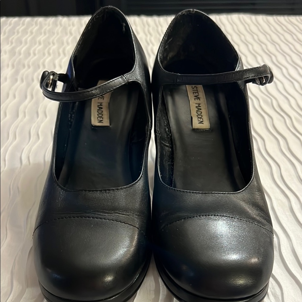 Steve Madden Black Heels Elegant Design